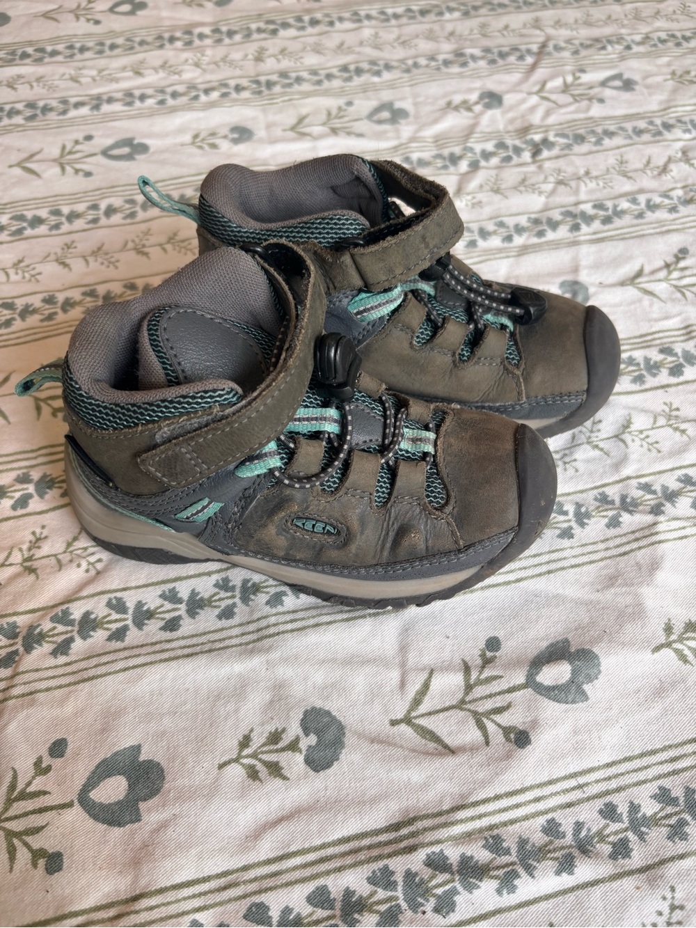 KEEN Kids Brown and Teal Outdoor Sneakers